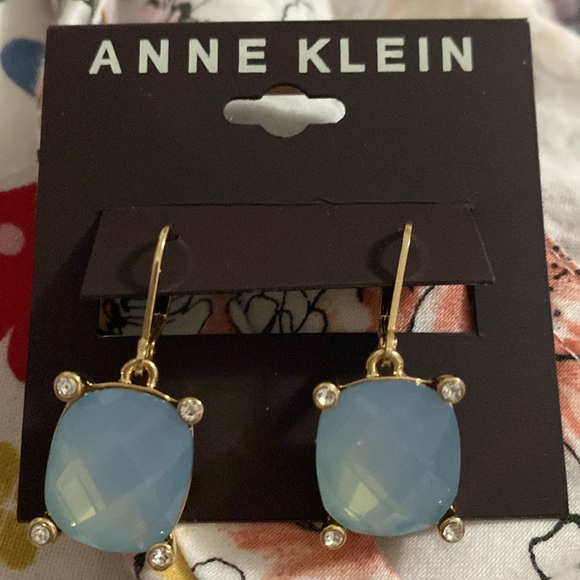 crystal corners shine from  colored stone drop earrings fashioned Anne Klein - Picture 2 of 2